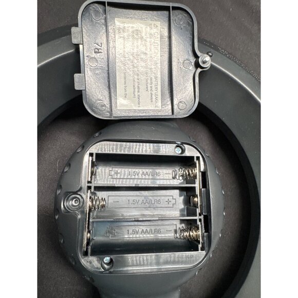 Simon Swipe Electronic Memory Game 2013 Hasbro Interactive Light-Up Toy TESTED - Picture 8 of 10